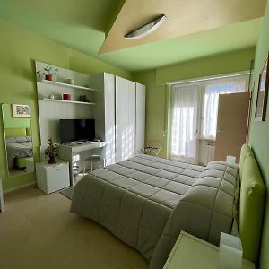 Private Bathroom King Room